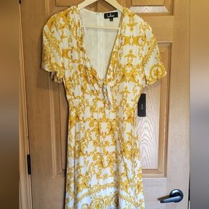 NWT... Lovely Golden, Yellow Lulu's Dress, Size Small